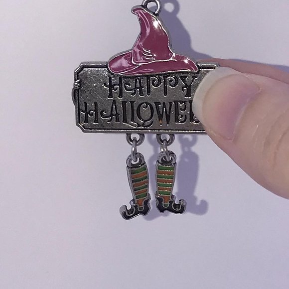 Happy Halloween Witchy Leg Pendant - Picture 7 of 7